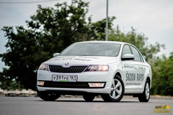 Чешская народная: тест-драйв Škoda Rapid 